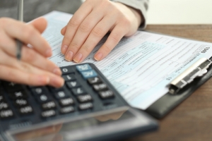 9 Tips to Beat Tax Identity Theft